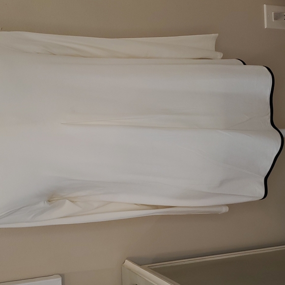 J.Jill NWT Size XS Cream Top with Black Trim!💗💗💗 - Picture 7 of 14